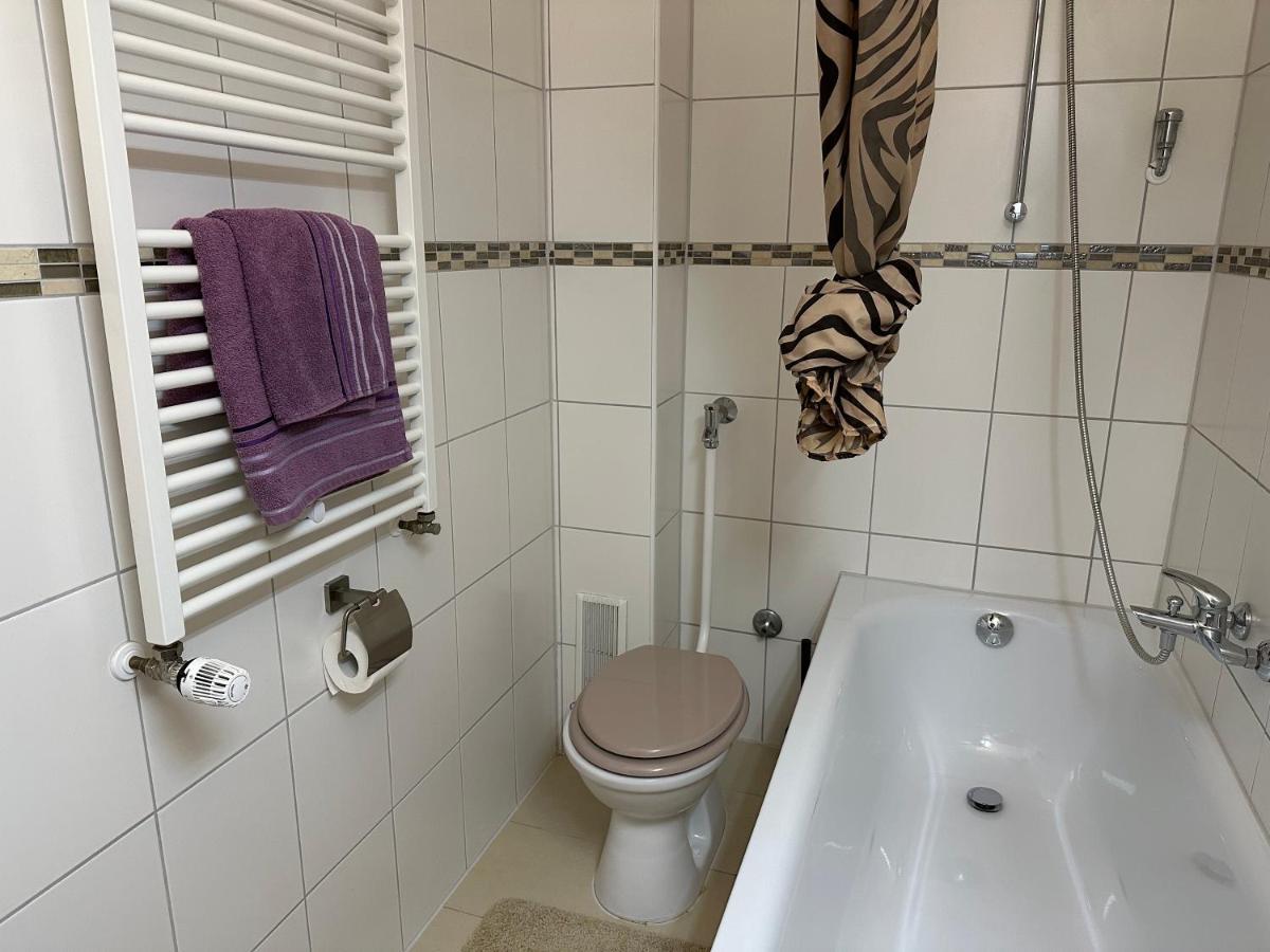 Kleine Oase In Essen-Sued Apartment Ngoại thất bức ảnh